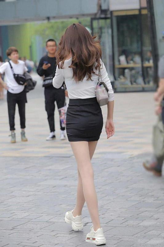 阳台街拍爆料视频大全集,揭秘城市生活瞬间  第3张